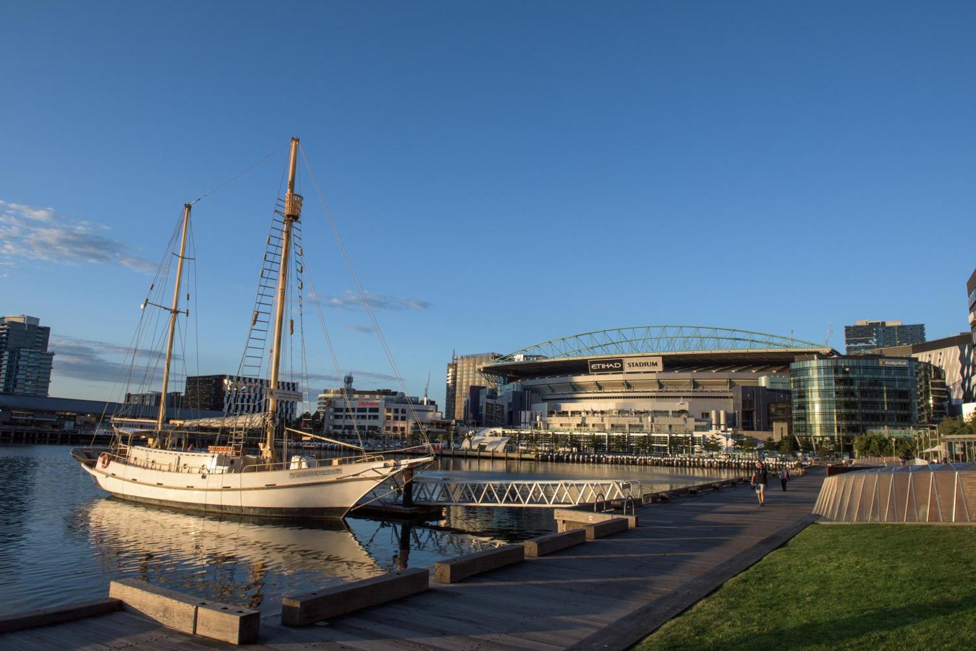 Hotel Peppers Docklands Melburne Exterior foto The Gothenburg Opera