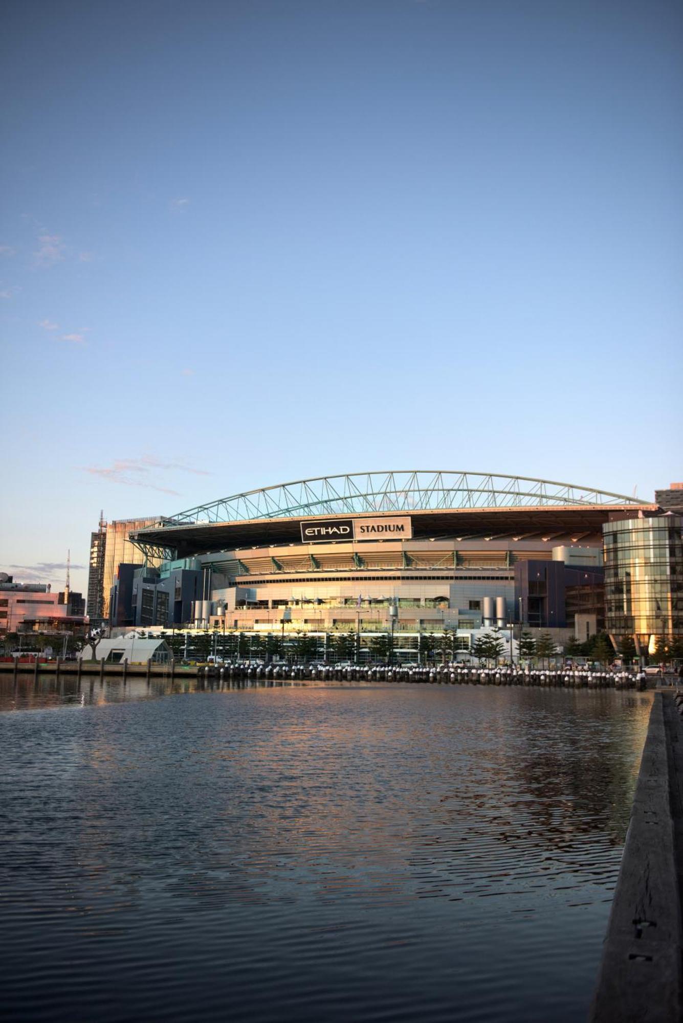 Hotel Peppers Docklands Melburne Exterior foto Etihad Stadium, the Melbourne Storm's home ground